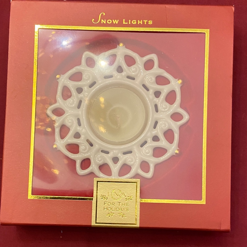 Lenox Snow Lights White Votive candle